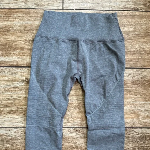 Alphalete Revival Leggings Size Medium Gray Full Length Leggings - Picture 4 of 13